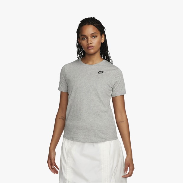 Nike Sportswear Club Essentials W