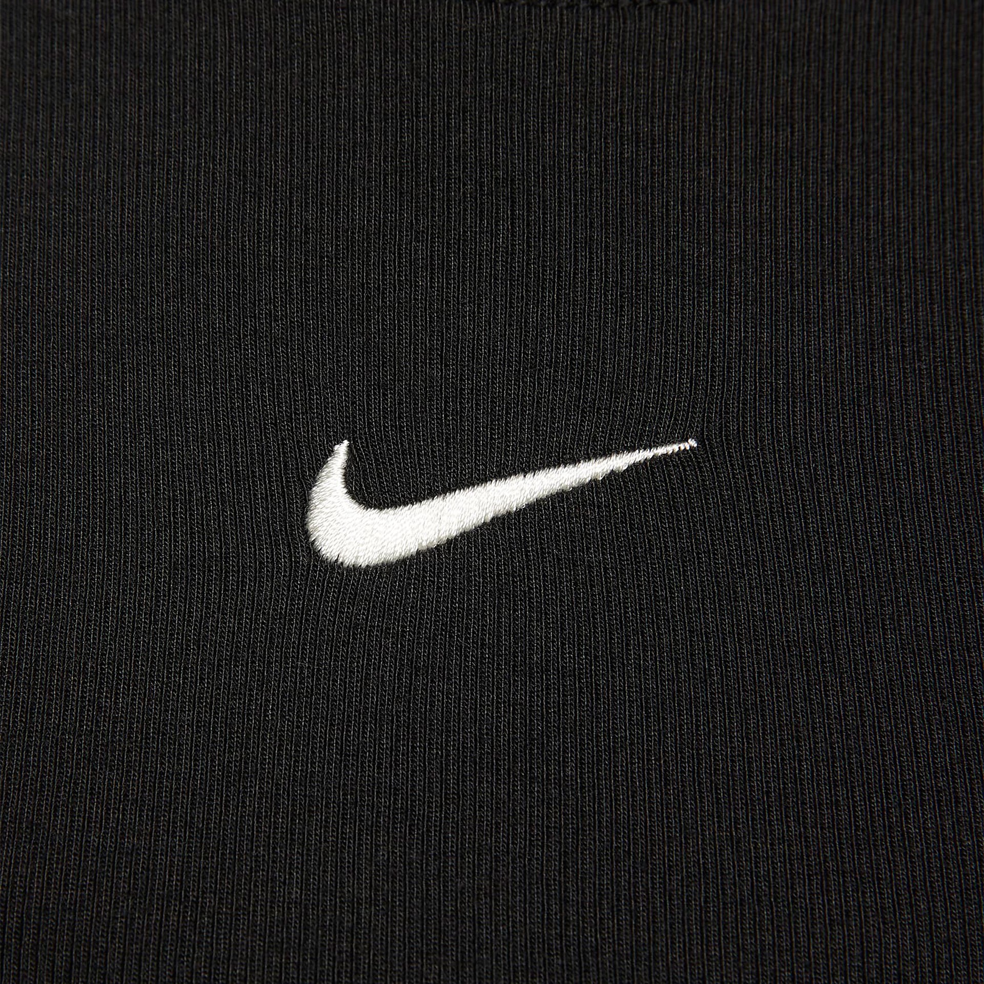 Nike Sportswear Essentials