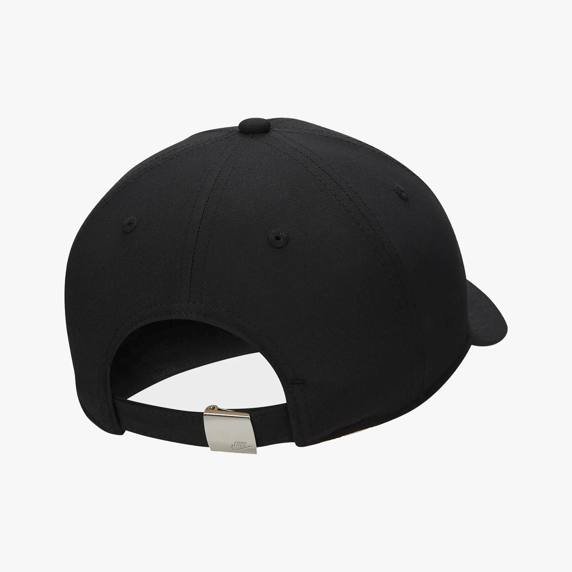 Nike Dri-FIT Club
