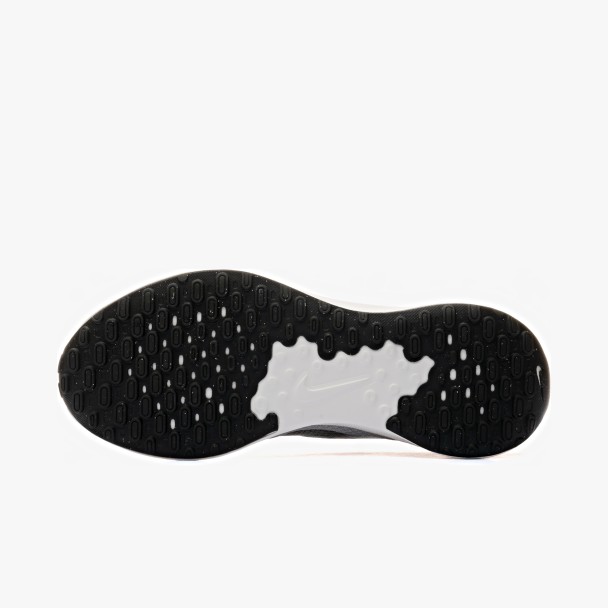 Nike Revolution 7
