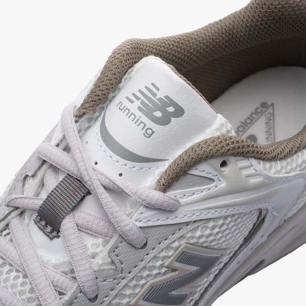New Balance U530