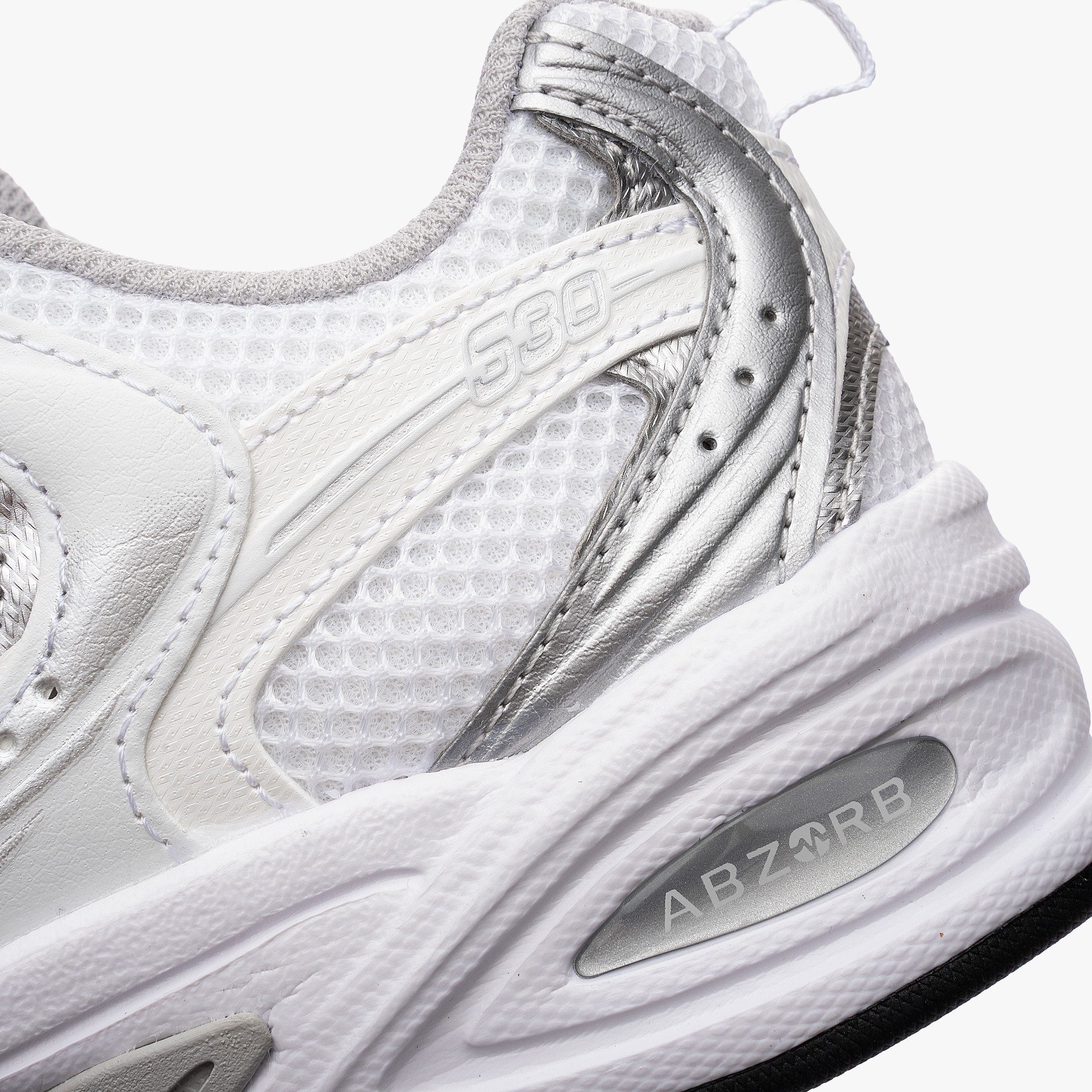 New Balance MR530