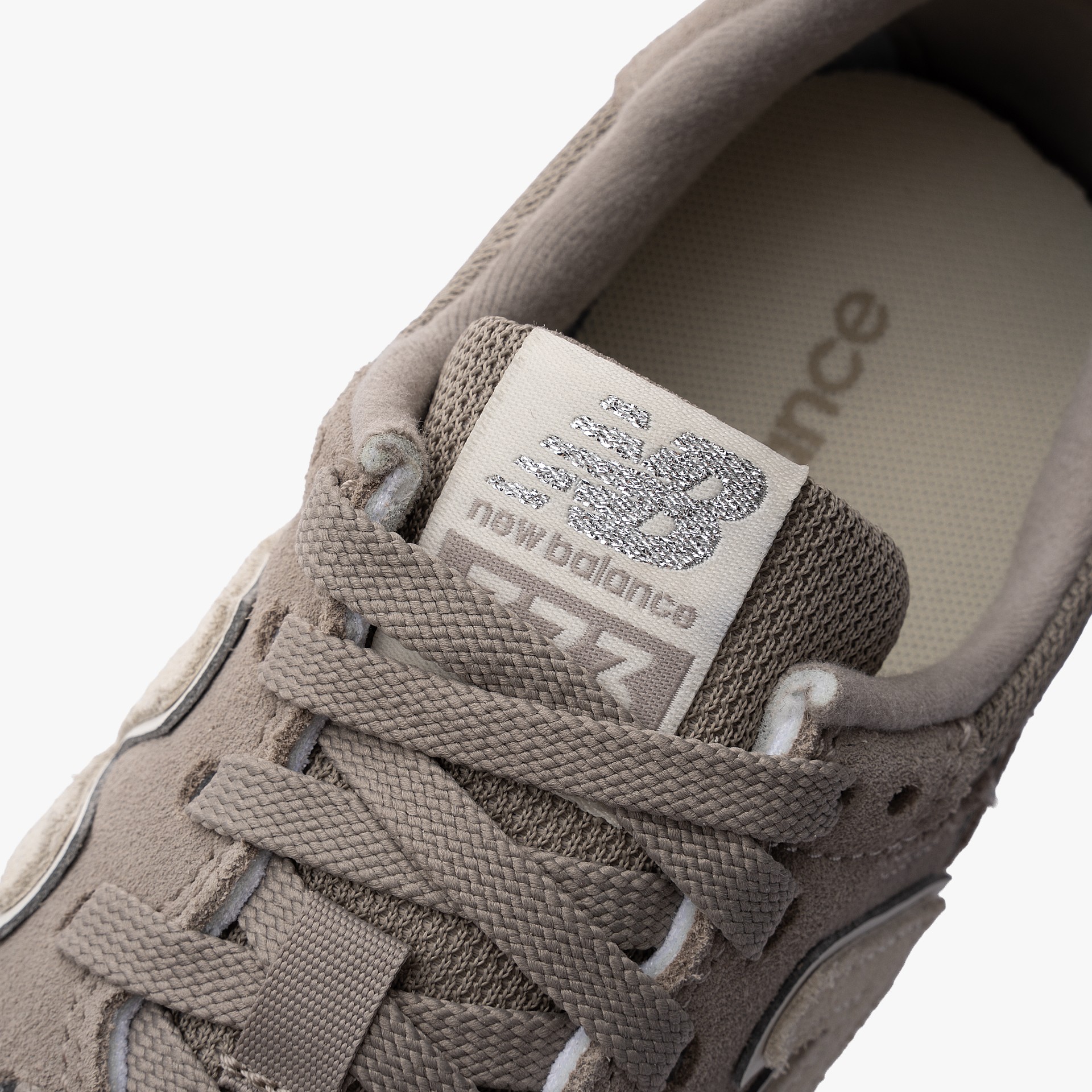 New Balance WL373