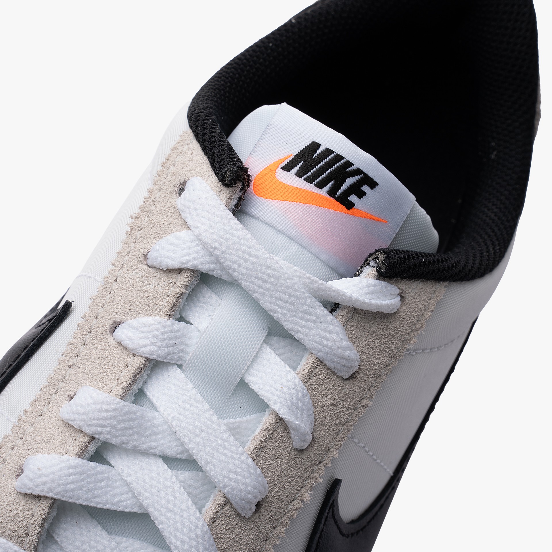 Nike Pacific W