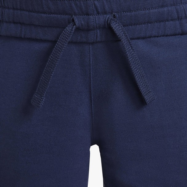 Nike Sportswear Club