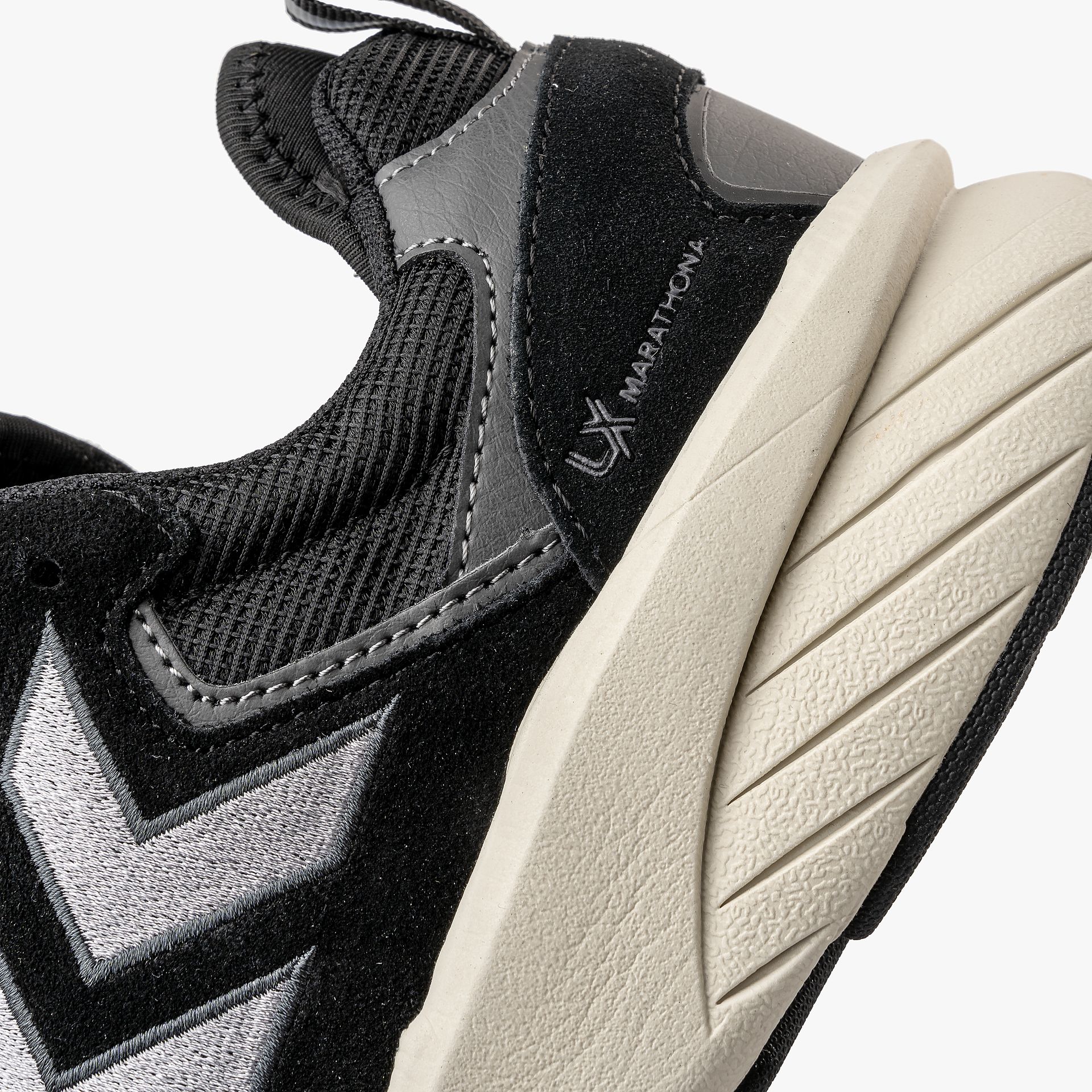 Hummel Reach Lx