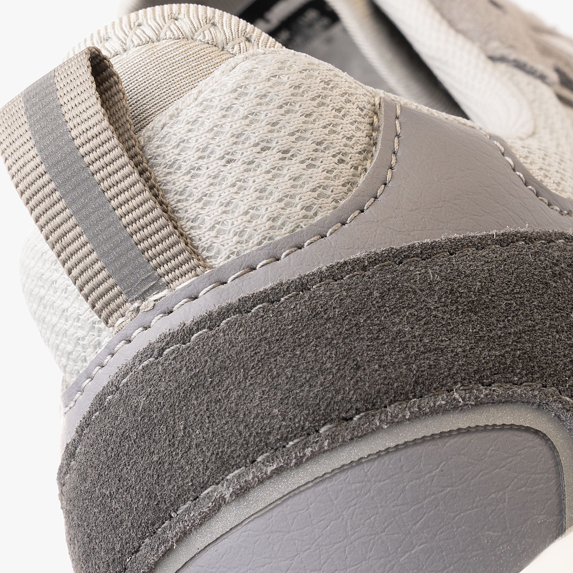 Hummel Reach Lx