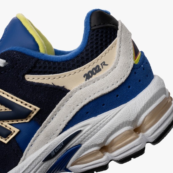 New Balance  PC2002 V1