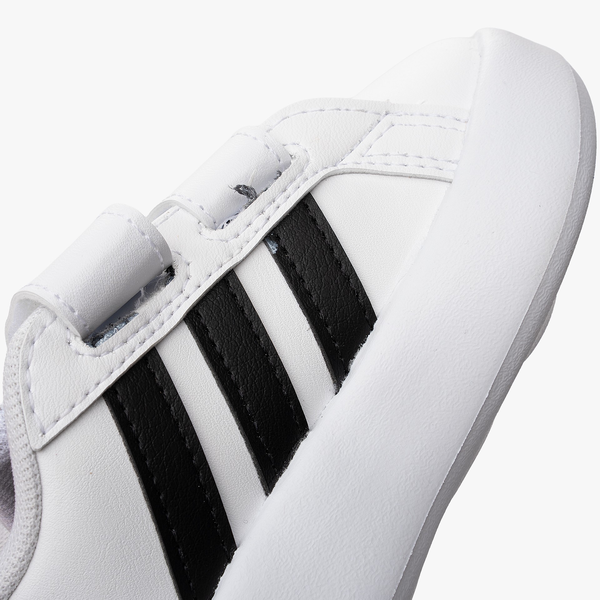 adidas Grand Court