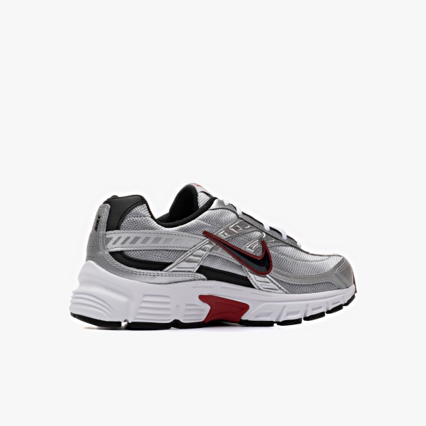 Nike Initiator