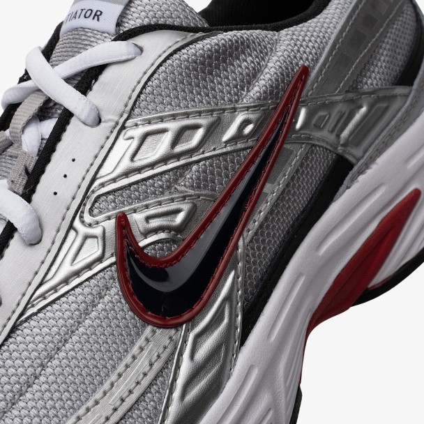 Nike Initiator
