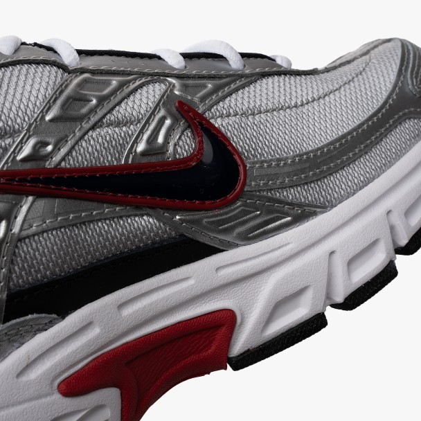Nike Initiator