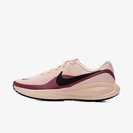 Nike Revolution 8