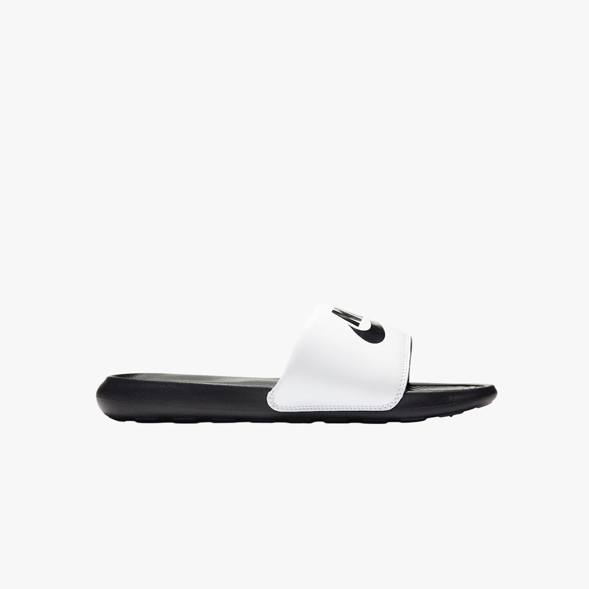 Nike Victori One