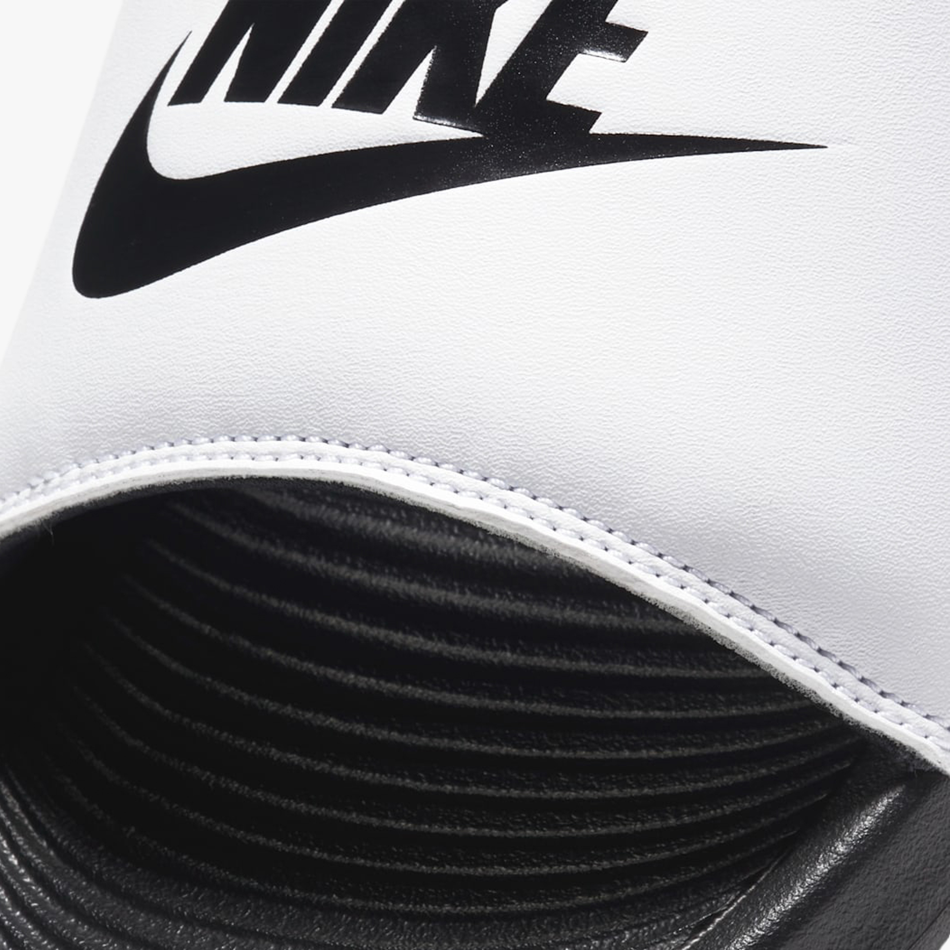 Nike Victori One