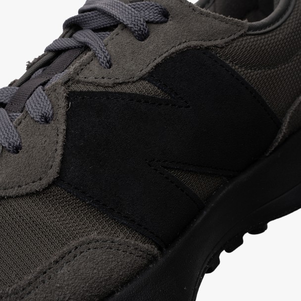 New Balance U327