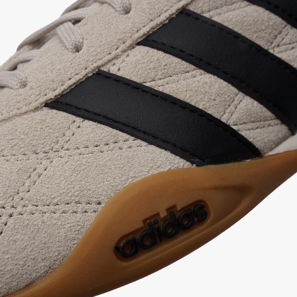 adidas Adipista