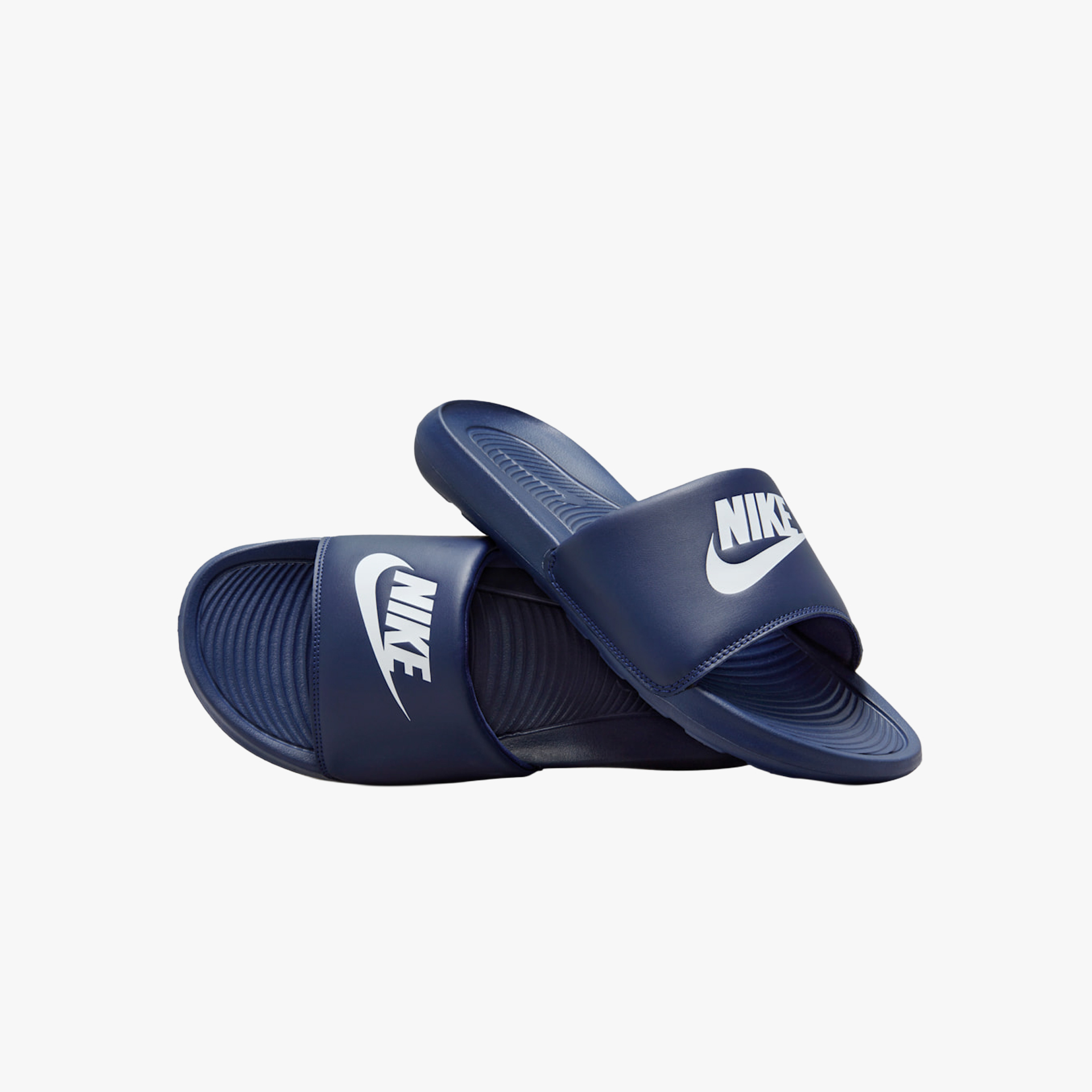 Nike Victori