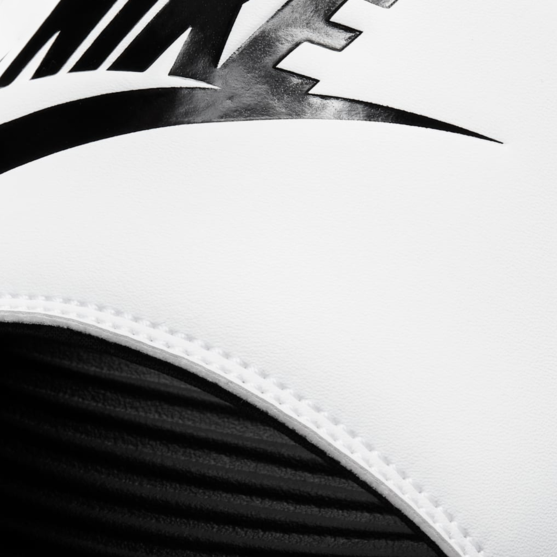 Nike Victori