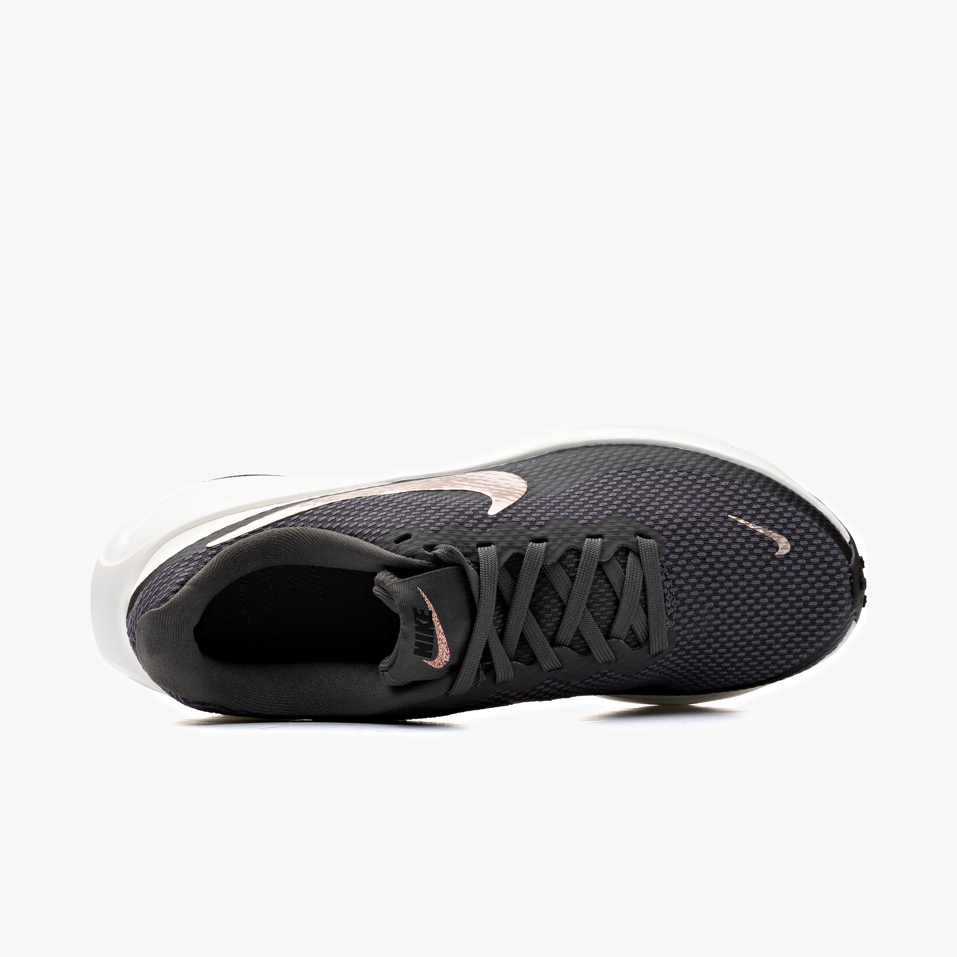 Nike Revolution 8