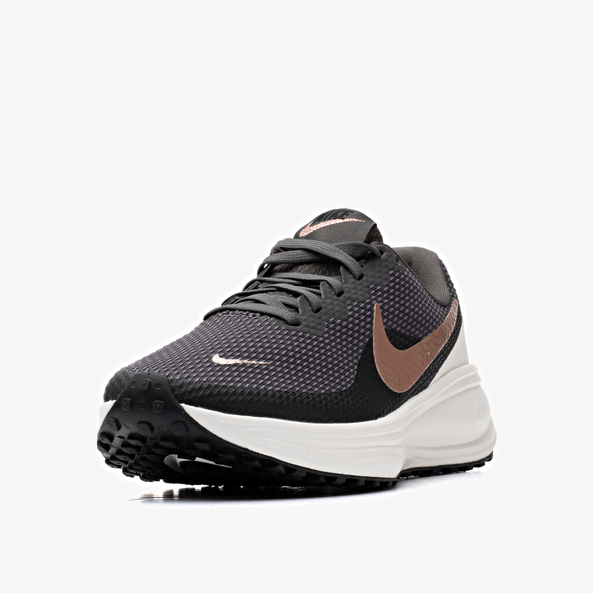 Nike Revolution 8