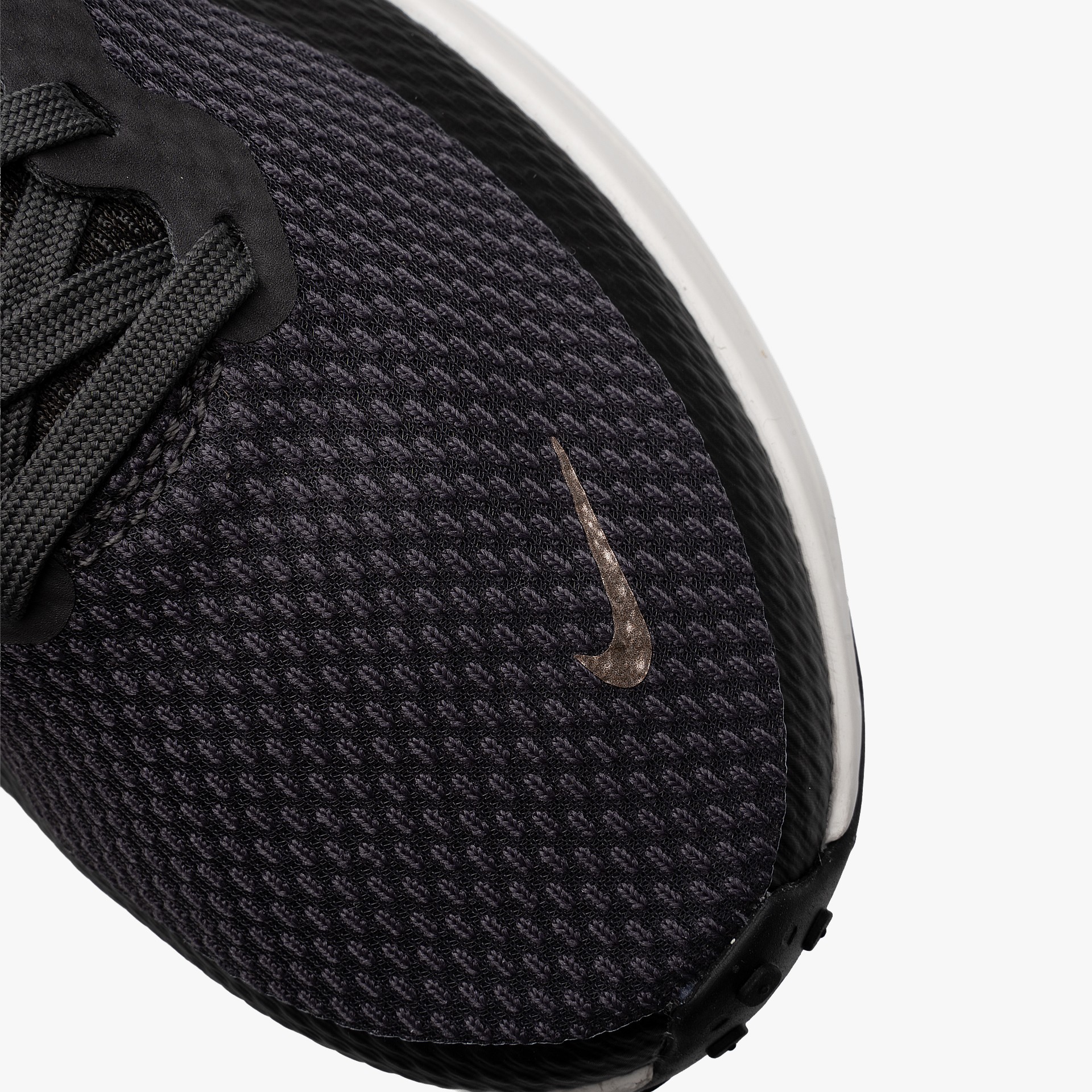 Nike Revolution 8