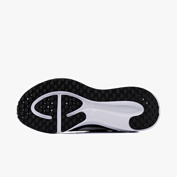 NiKe Revolution 8