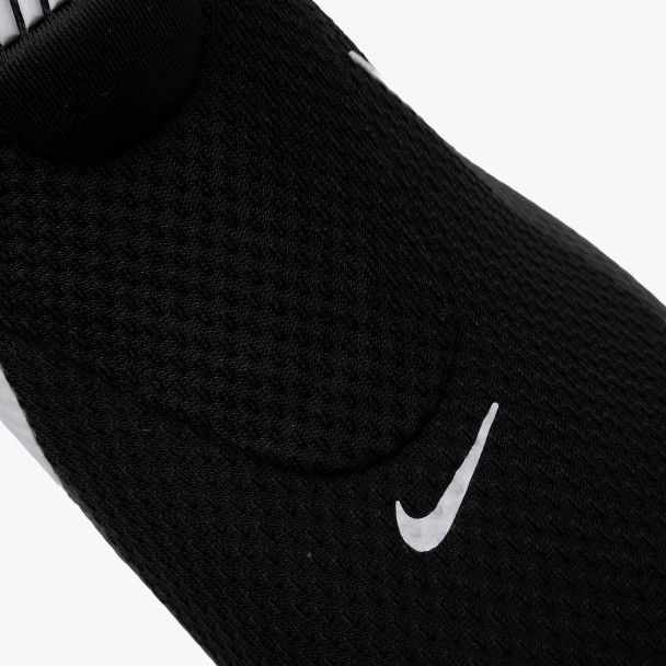 NiKe Revolution 8