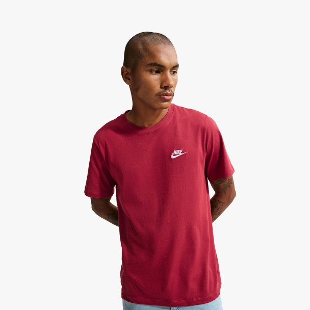Nike Sportswear Club
