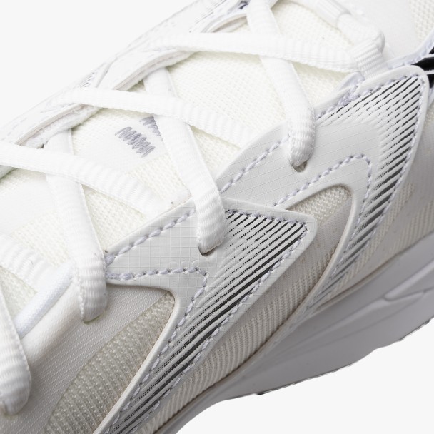 Lacoste L003 Evo