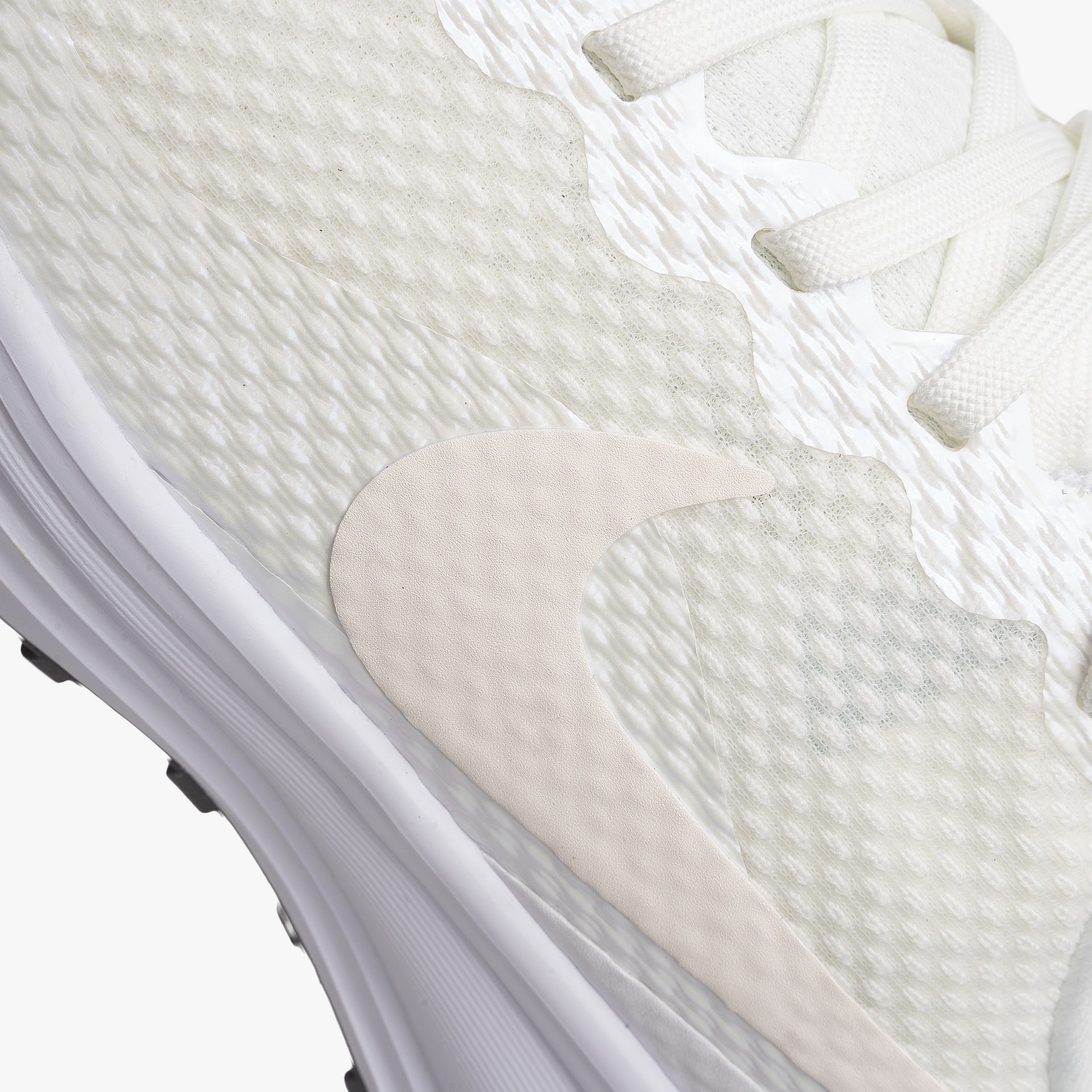 Nike Revolution 8