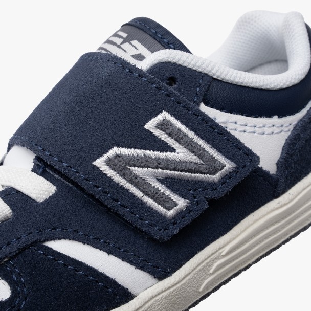 New Balance PB480