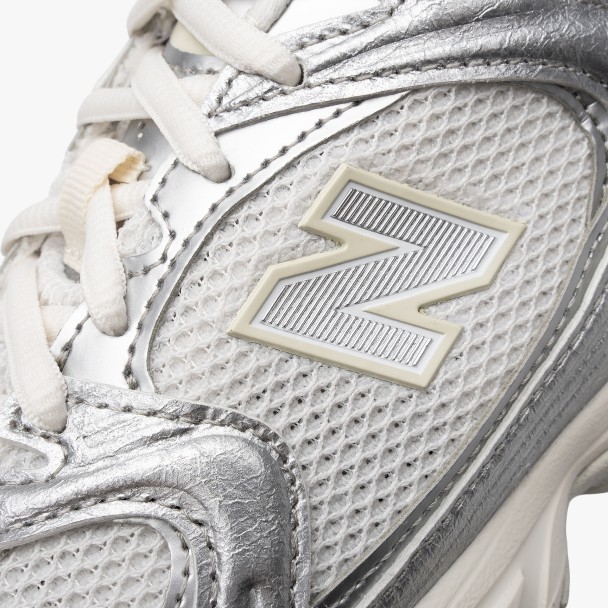 New Balance U530