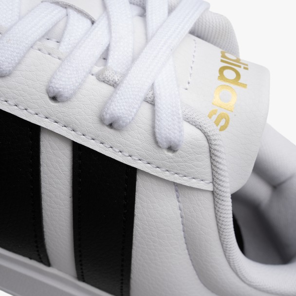 adidas Streettalk