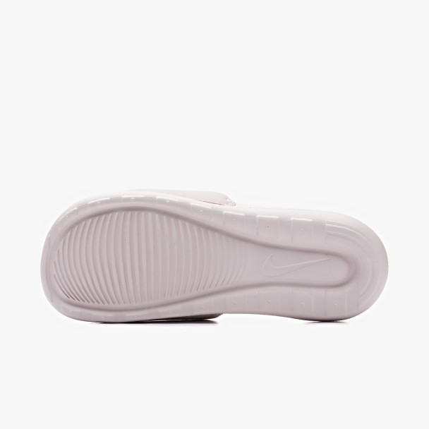 Nike Victori One W