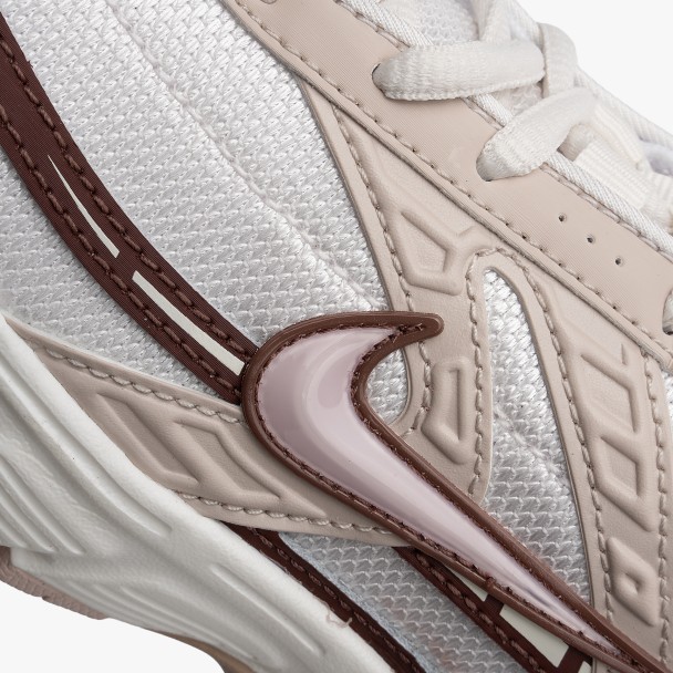 Nike Initiator