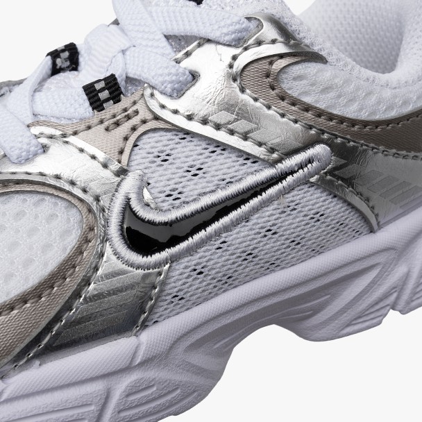 Nike V5 RNR E