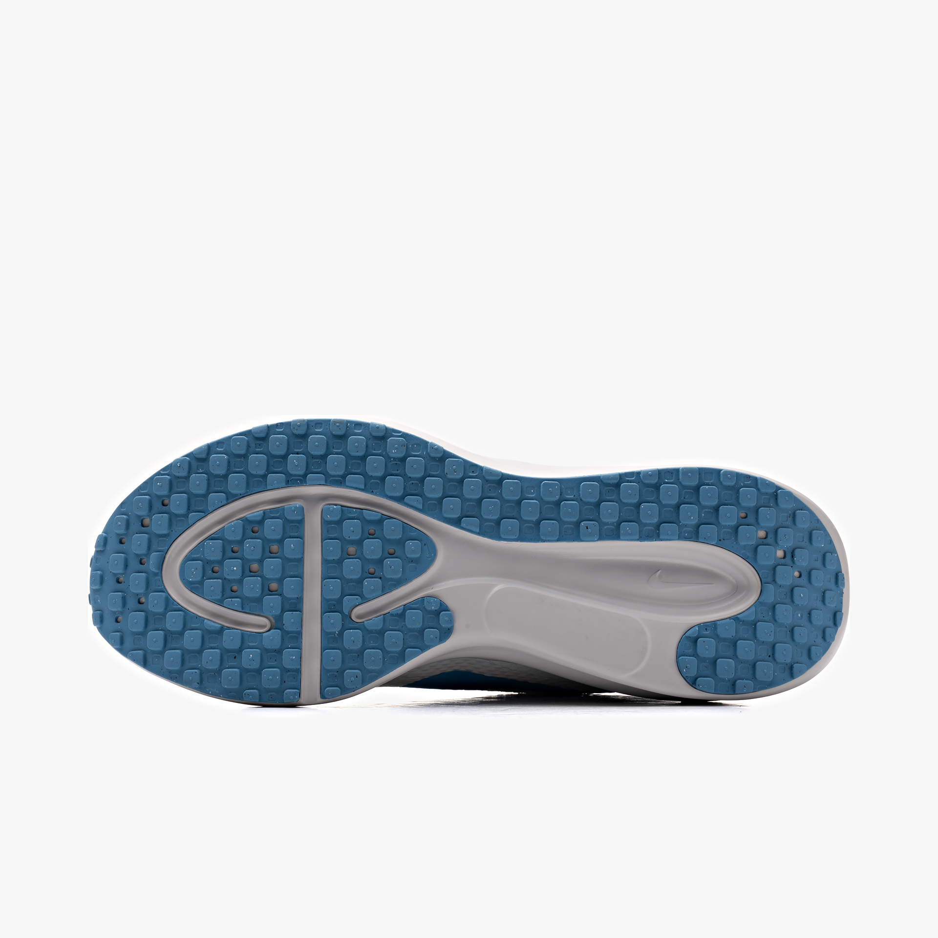 Nike Revolution 8