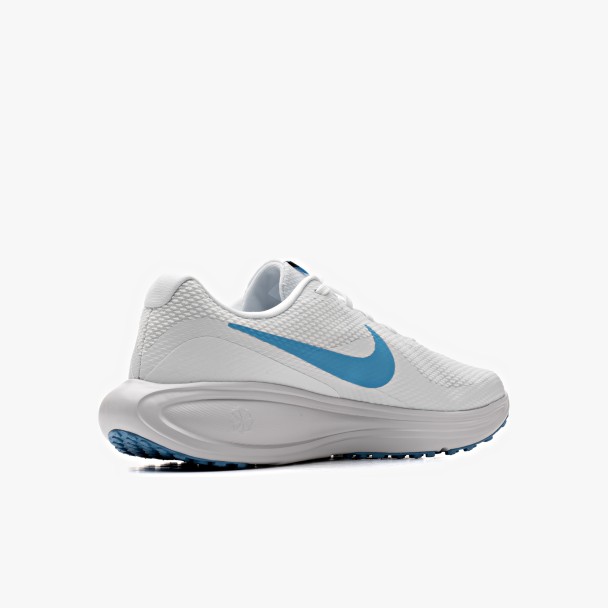 Nike Revolution 8
