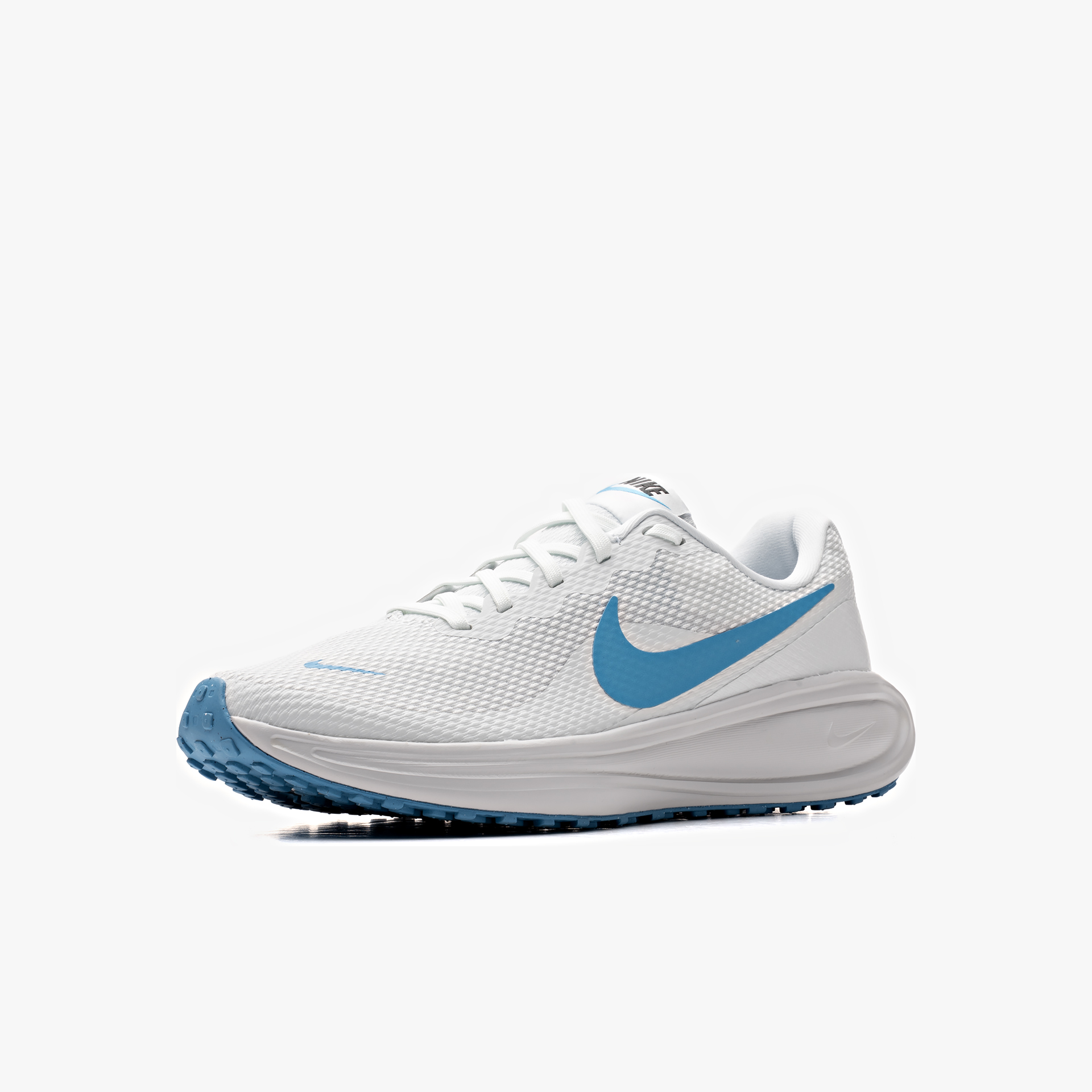 Nike Revolution 8