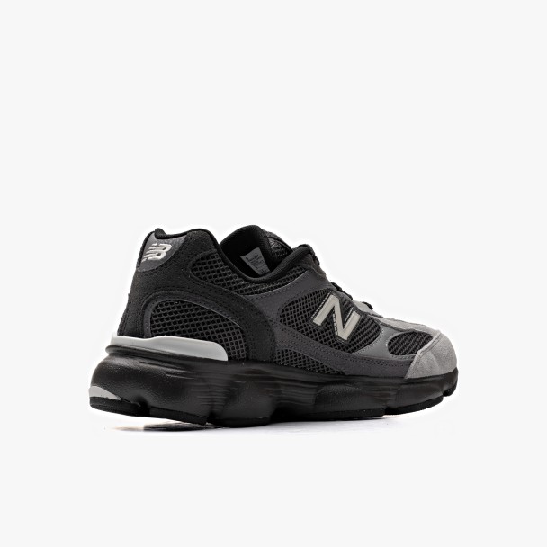 New Balance 603