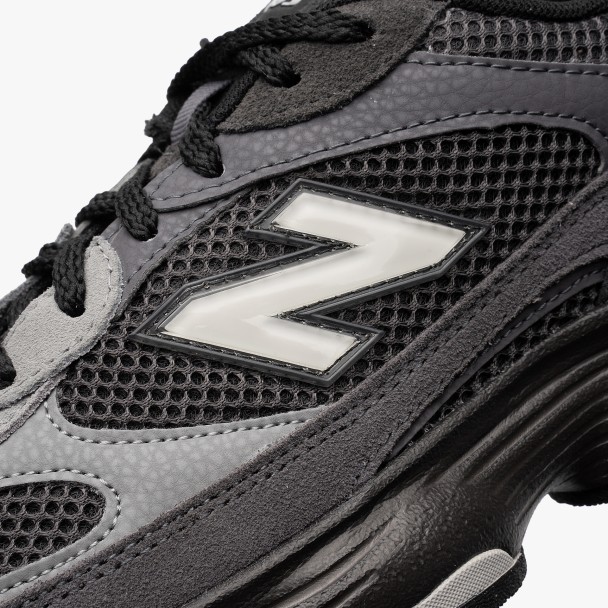 New Balance 603