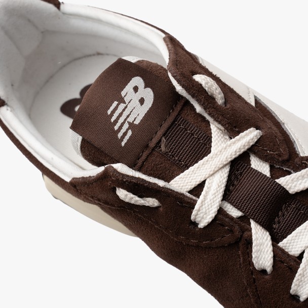 New Balance W327