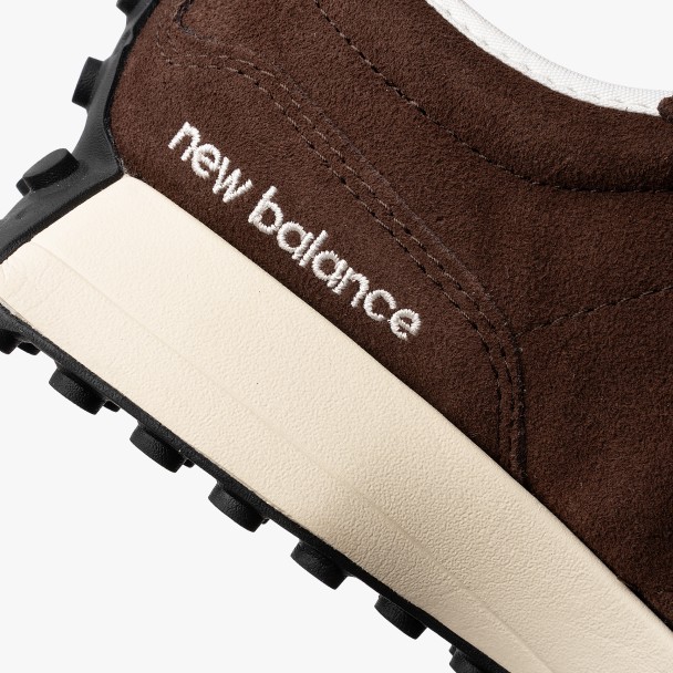 New Balance W327